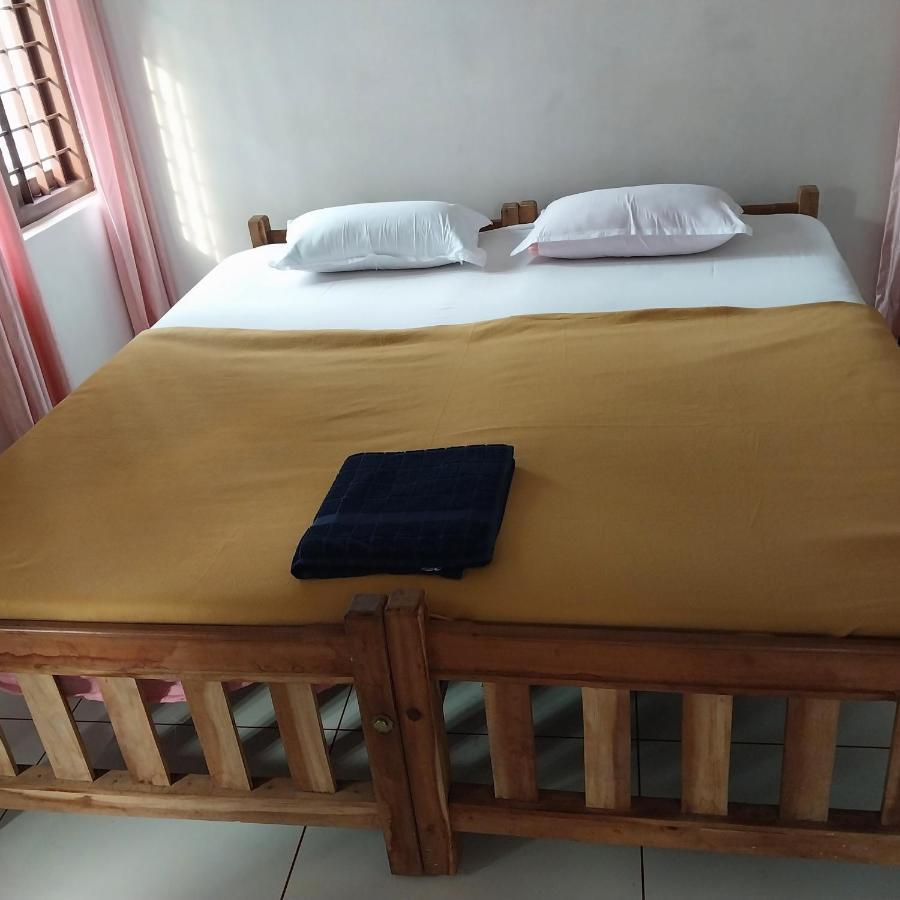 Lloydskochi Home Stay エクステリア 写真